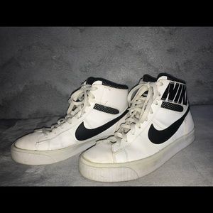 NIKE AIR BLAZERS OLD SCHOOL // high tops